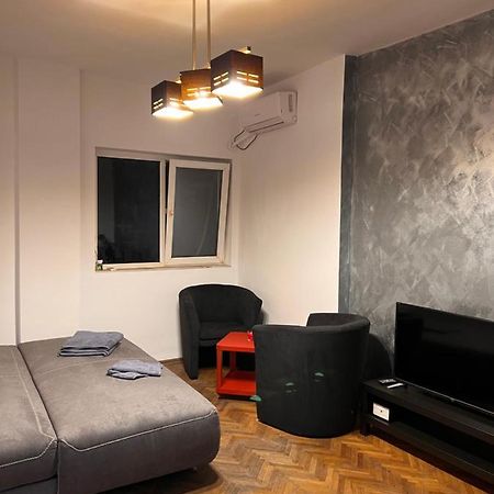 Emi Apartaments Букурещ Екстериор снимка