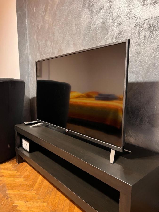 Emi Apartaments Букурещ Екстериор снимка